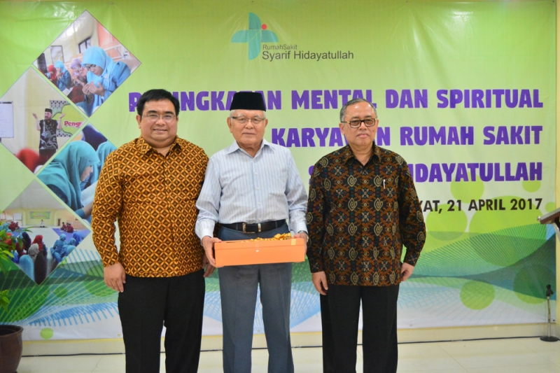 Peningkatan Mental dan Spiritual Karyawan _19